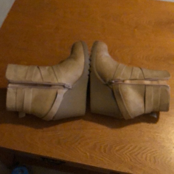 Booties - Picture 4 of 4